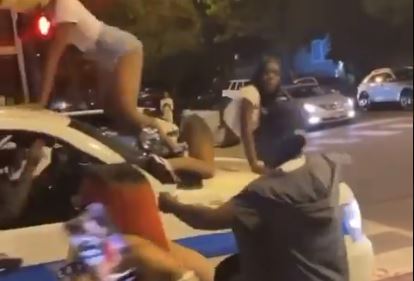 twerking-on-cop-car