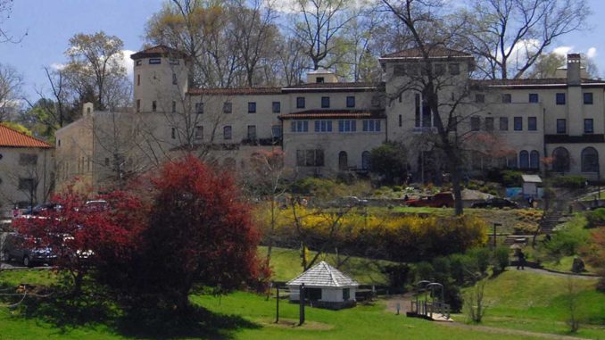 Lowell-School